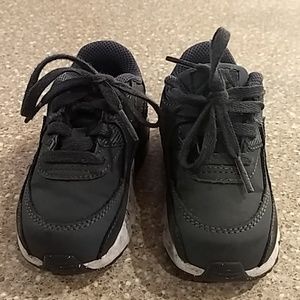 Toddler Nike size 6